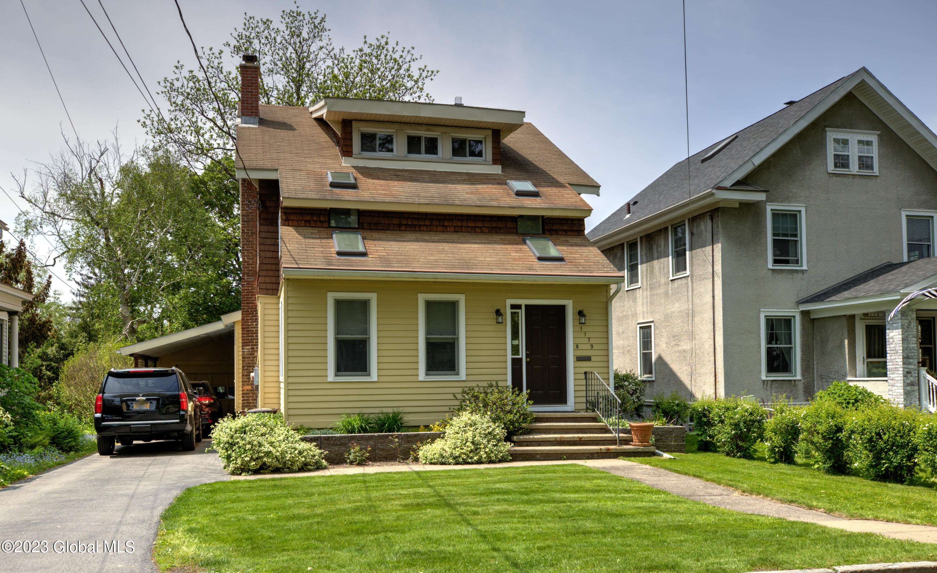 1179 Van Antwerp Road, Niskayuna, NY 12309