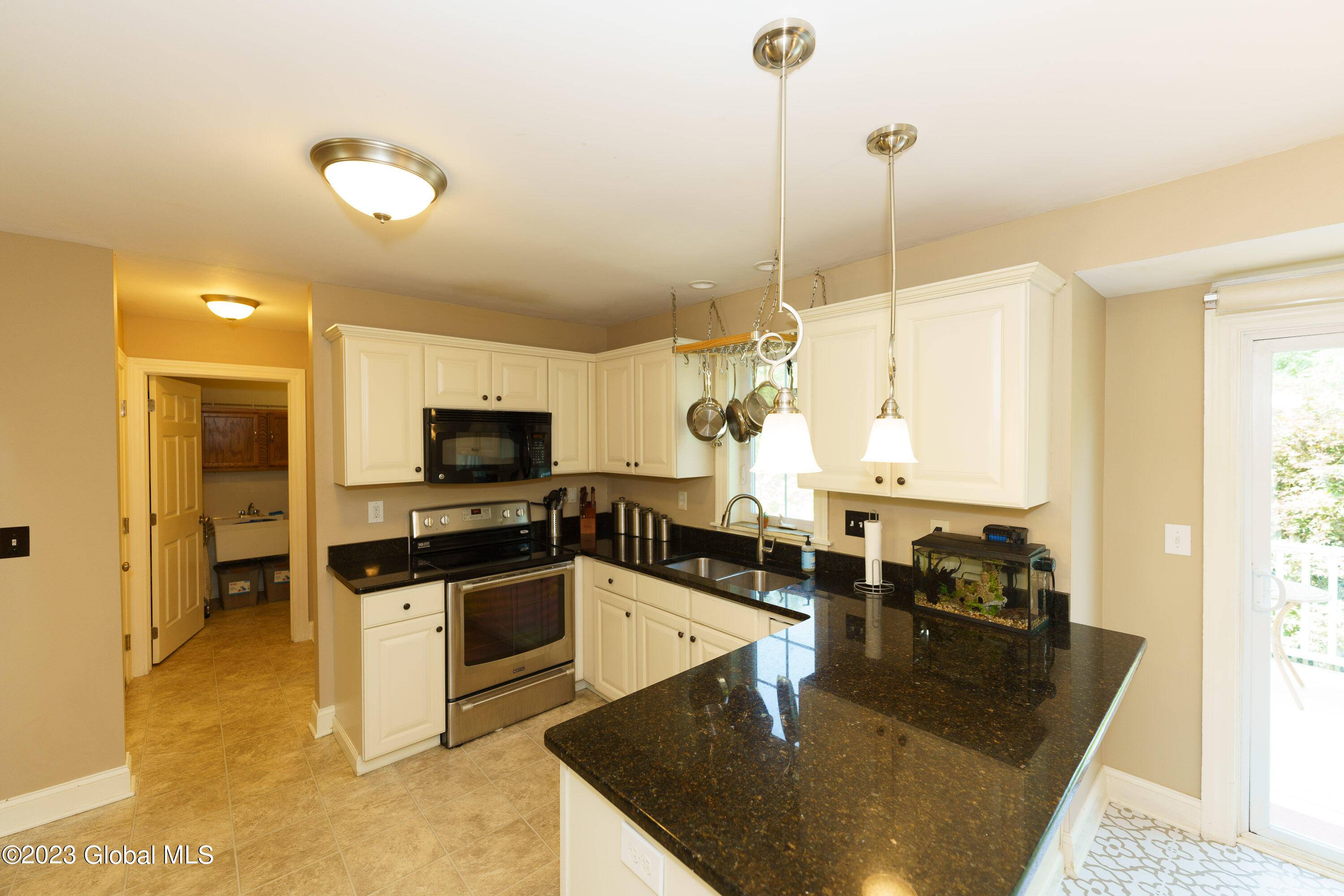 Colonie, NY 12309,29 Amanda Way