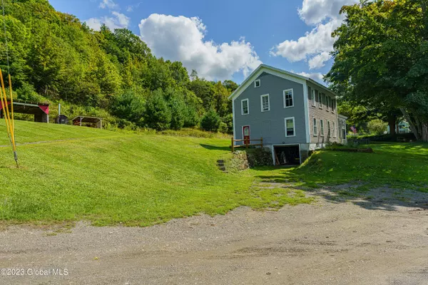 Salem, NY 12865,1084 County Route 30