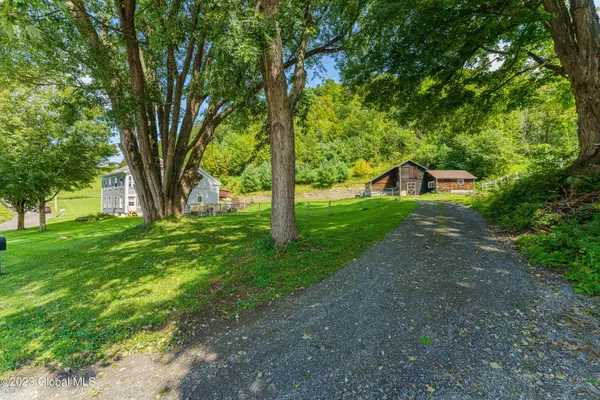 Salem, NY 12865,1084 County Route 30