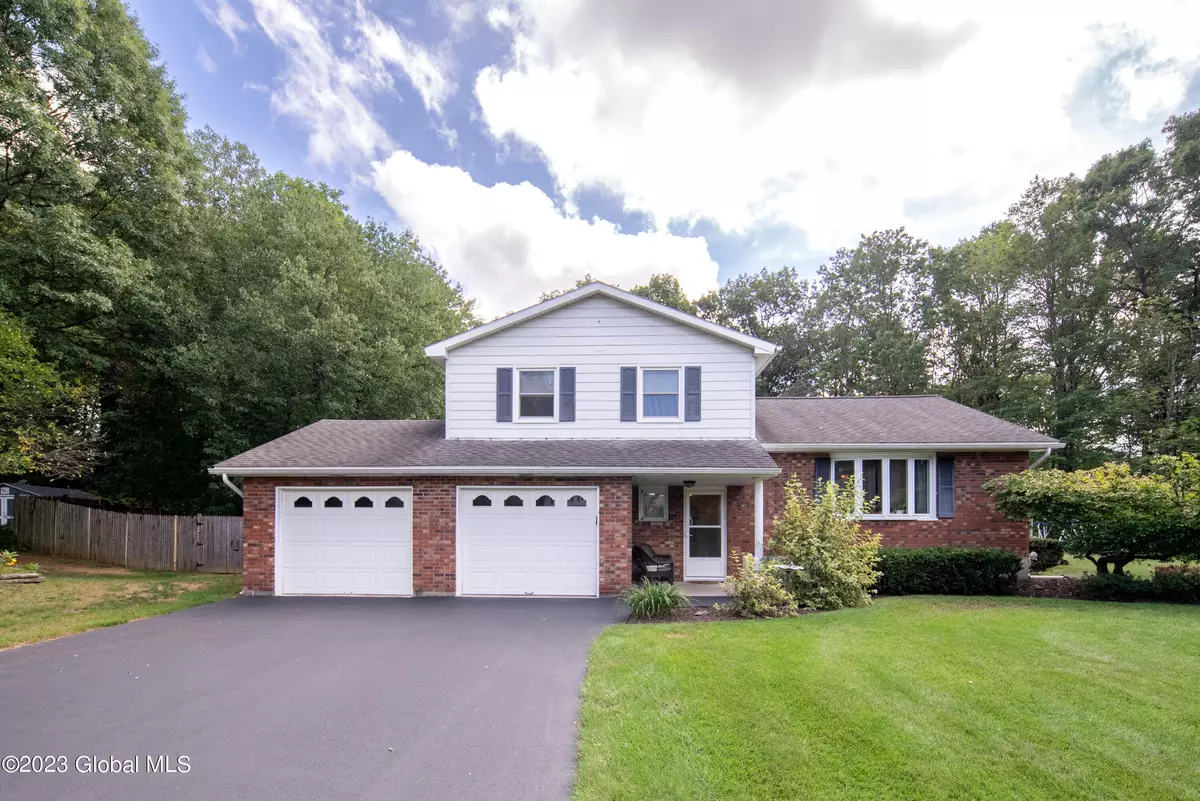 Guilderland, NY 12303,5012 Juniper Lane