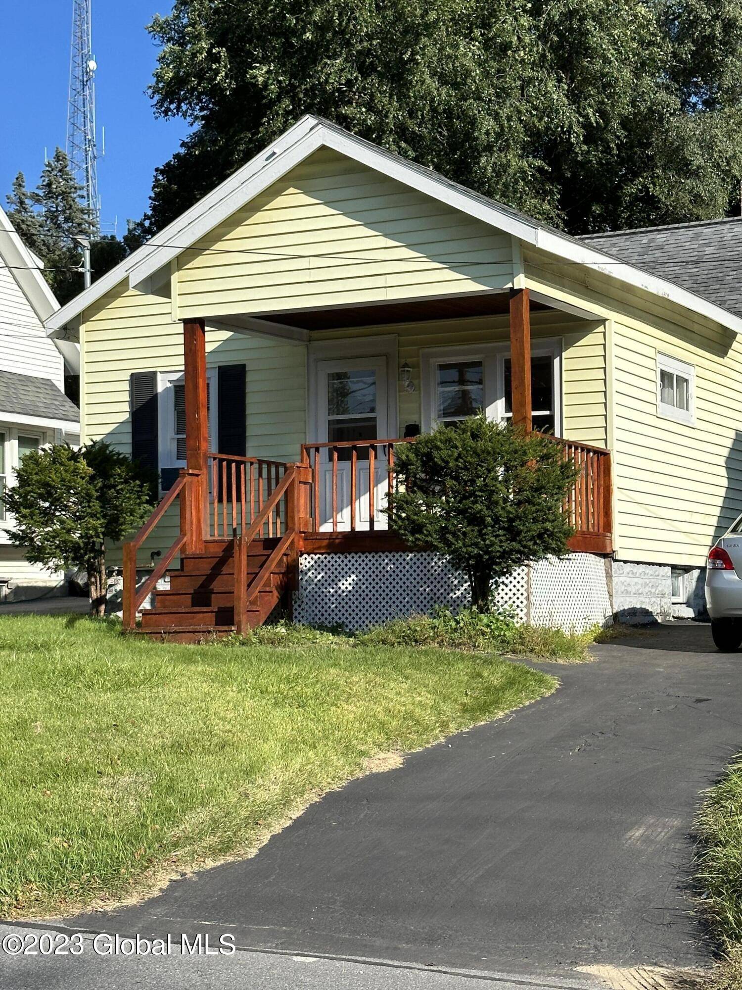 Niskayuna, NY 12309,1256 Van Antwerp Road