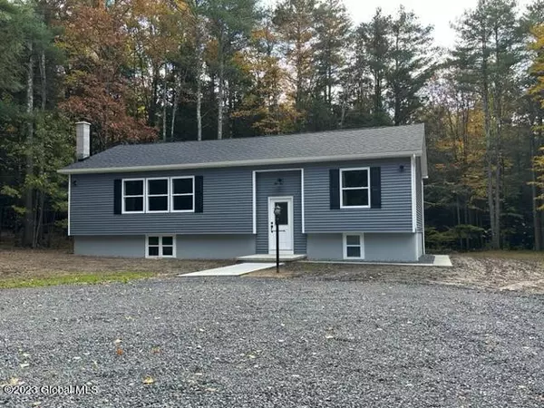 521 Sodom Road, New Baltimore, NY 12087