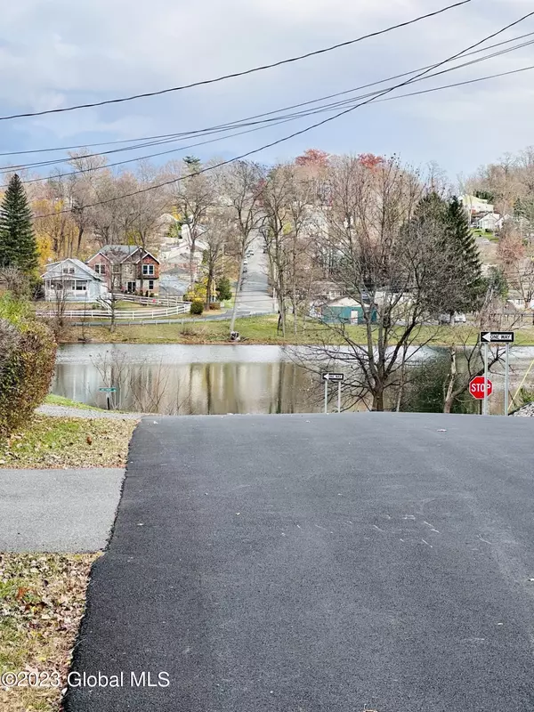 Rensselaer, NY 12144,105 Washington Avenue W