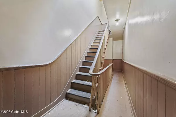 Albany, NY 12202,49-51 Broad Street