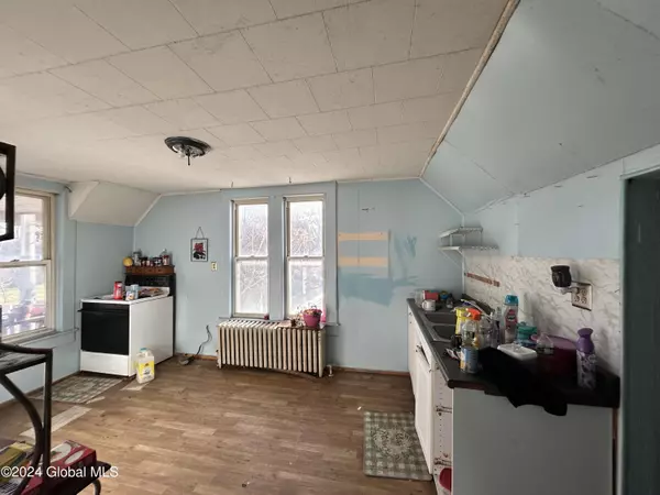 Catskill Village, NY 12414,129 Maple Avenue