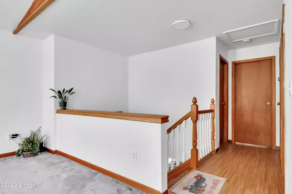 Argyle, NY 12809,196 West Road