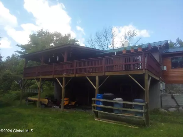 Moriah, NY 12956,611 Dalton Hill