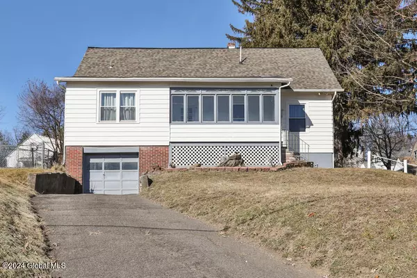 42 Lindbergh Avenue, Albany, NY 12204