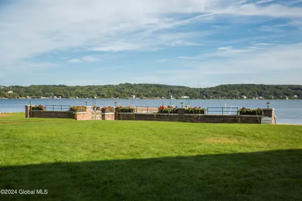 Saratoga Springs, NY 12866,88 Vista Drive