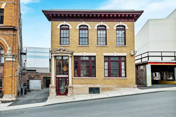 48 Howard Street, Albany, NY 12207