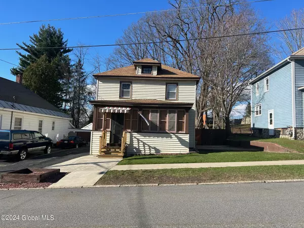 Gloversville, NY 12078,13 Hawk Street