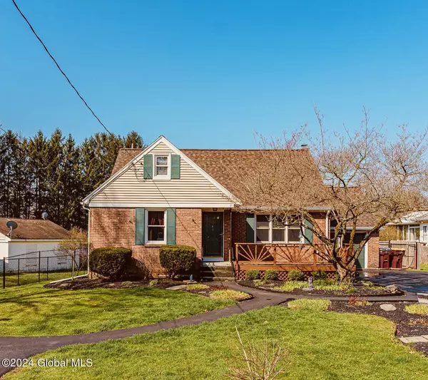 5 Willow Lane, East Greenbush, NY 12144