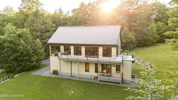 New Baltimore, NY 12087,51 Meadow Lane