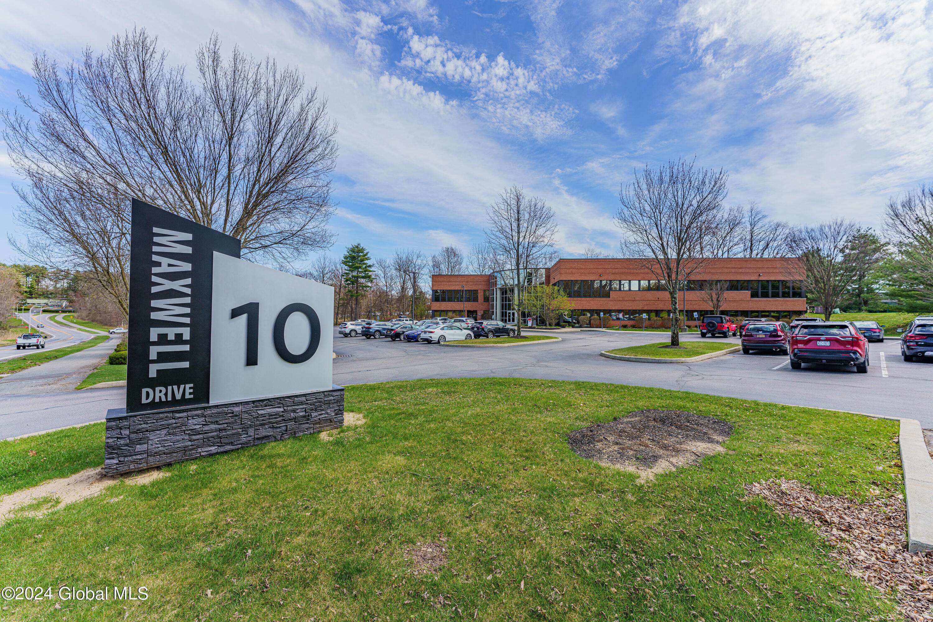 10 Maxwell Drive #200, Clifton Park, NY 12065