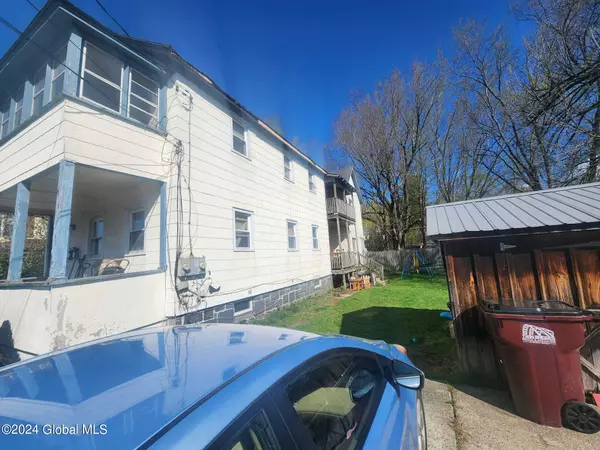 Gloversville, NY 12078,98 W 8th Avenue