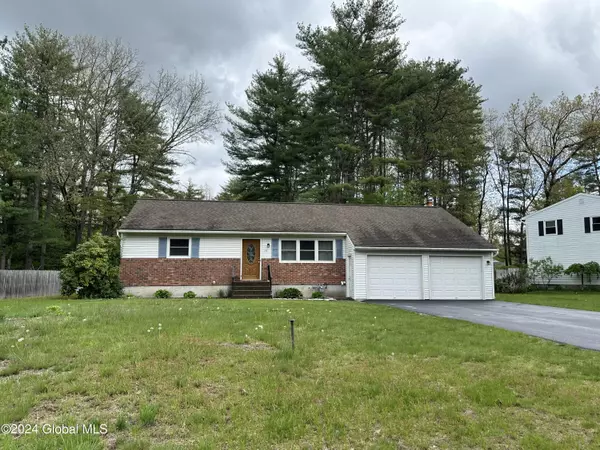 28 Rip Van Lane, Ballston Spa, NY 12020