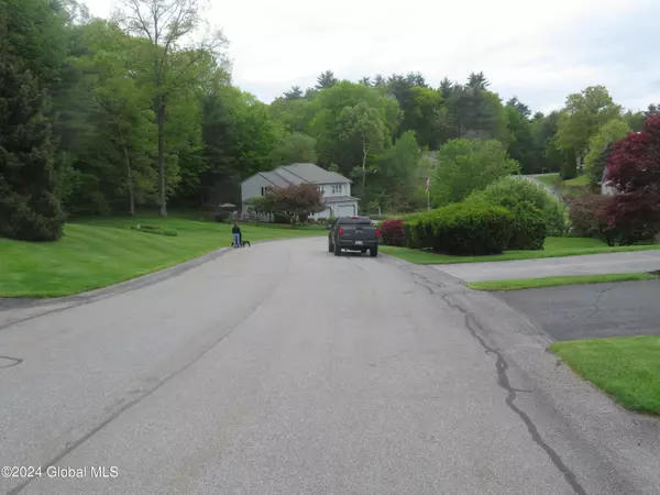 Saratoga Springs, NY 12866,15 Pine Ridge Road Road