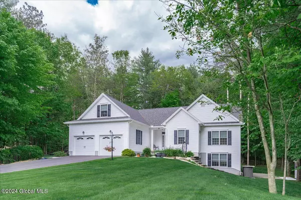 20 Ashleigh Lane, Saratoga, NY 12866