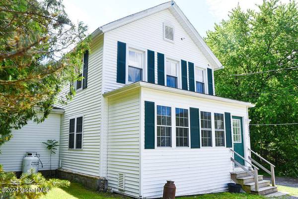 350 County Route 25, Stockport, NY 12534