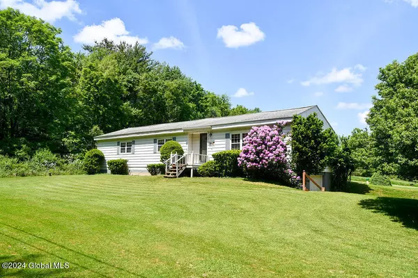 423 Wadsworth Road, New Lebanon, NY 12060