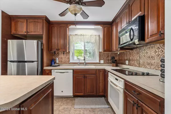 Clifton Park, NY 12065,36 Wheeler Drive