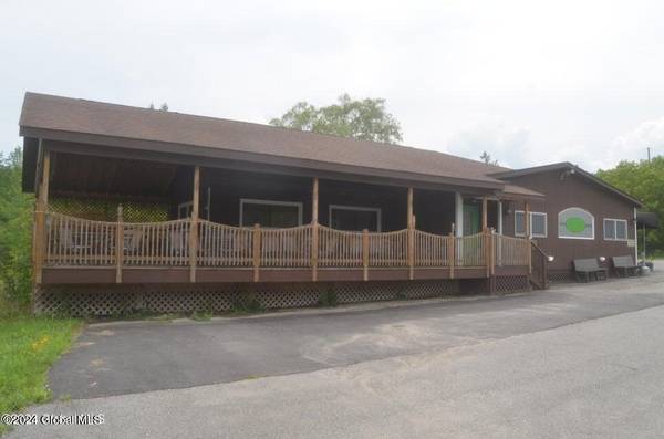 872 NYS Route 9n, Ticonderoga, NY 12883