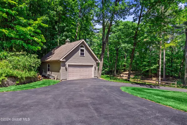 Saratoga, NY 12866,149 Burke Road
