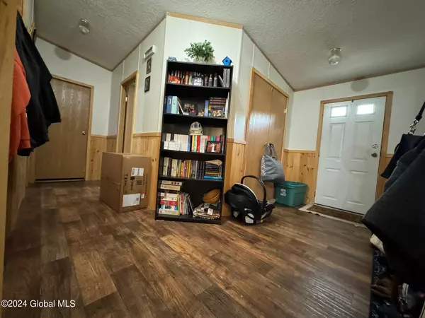 Moriah, NY 12974,14 Waldo Place