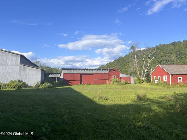 16573 State Route 22, Putnam, NY 12861