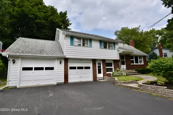 Ballston, NY 12027,13 Beechwood Drive