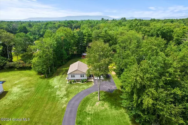 Wilton, NY 12831,5 Thornapple Drive