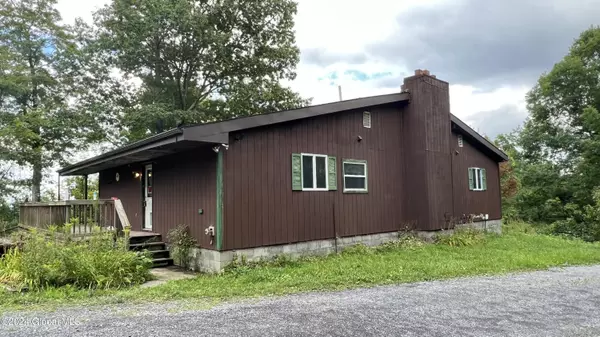 661 Lawson Lake Road, New Scotland, NY 12067
