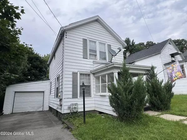 Gloversville, NY 12078,3 Hawk Street