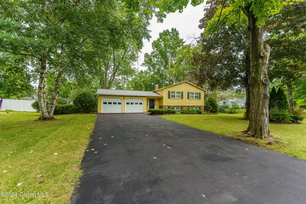 Niskayuna, NY 12309,838 Huntingdon Drive