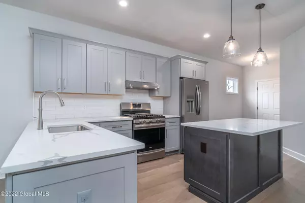 Colonie, NY 12110,2 Priddle Lane