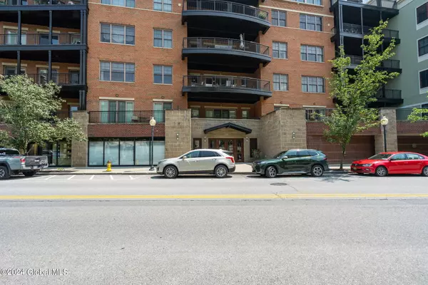 70 Railroad Place #408, Saratoga Springs, Inside, NY 12866