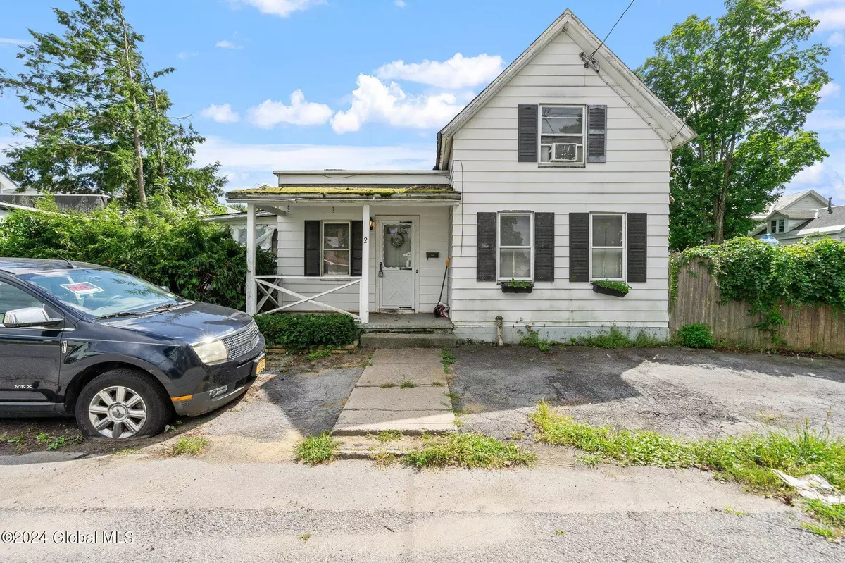 Glens Falls, NY 12801,2 New Street