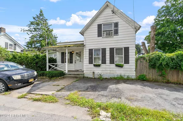 Glens Falls, NY 12801,2 New Street