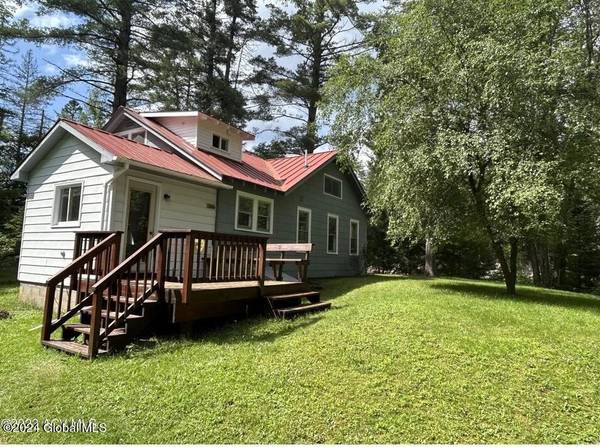 5451 State Route 28N,  Newcomb,  NY 12852