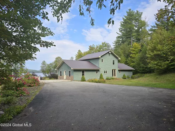 108 Fish Mountain Road, Lake Pleasant, NY 12108