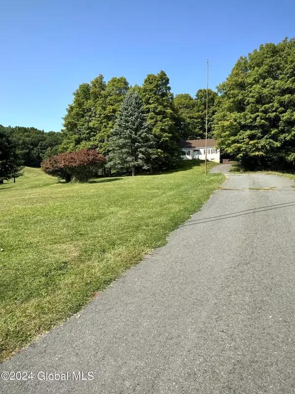 Brunswick, NY 12180,355 Bald Mountain Road