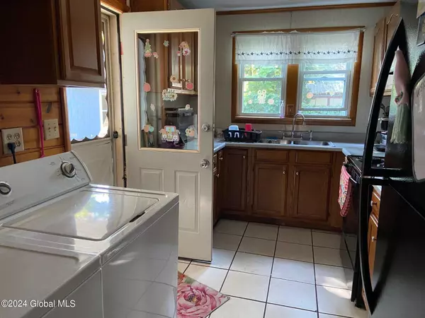 Hudson Falls, NY 12839,8 Hudson Place