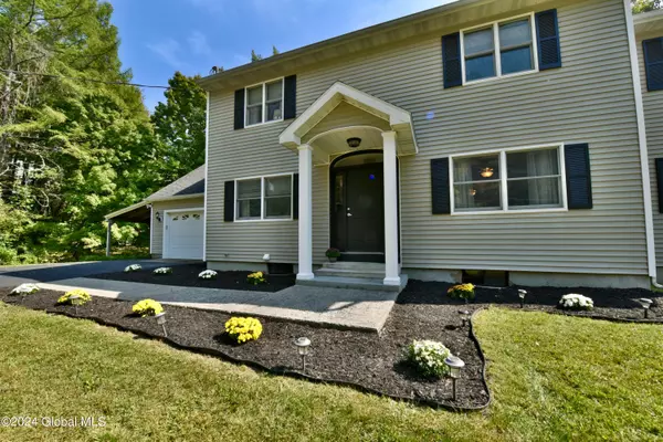 Wilton, NY 12866,424 Daniels Road