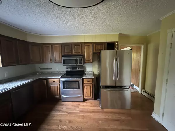 Colonie, NY 12211,417 Albany-Shaker Road