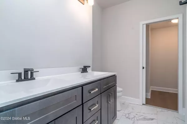 Colonie, NY 12110,63 Priddle Lane