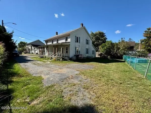 Granville, NY 12832,18 1/2 Mettowee Street