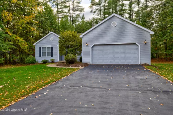 Moreau, NY 12828,38 Sage Lane