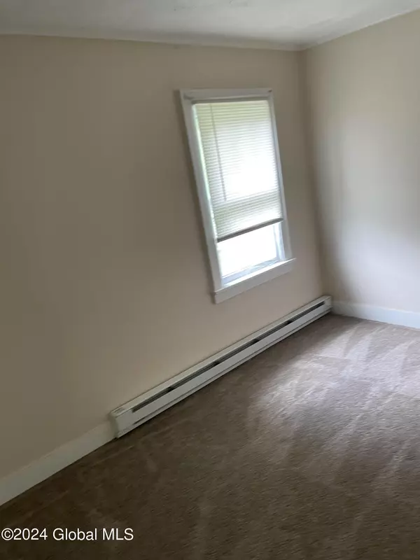 Schodack, NY 12123,524 Morey Park Hill Road