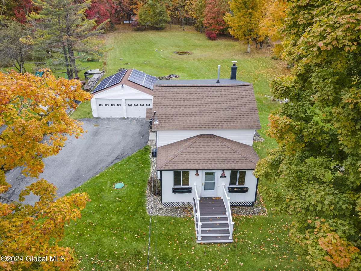 Grafton, NY 12052,30 Dumbleton Road